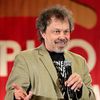 Curtis Armstrong